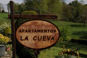 Lee más sobre el artículo Apartamentos La Cueva